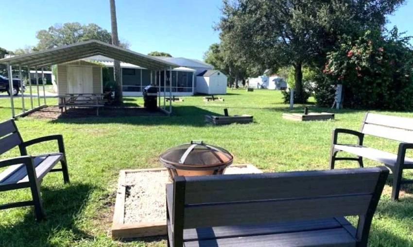 47 Rainbow Lane East a Dundee, FL Mobile or Manufactured Home for Sale